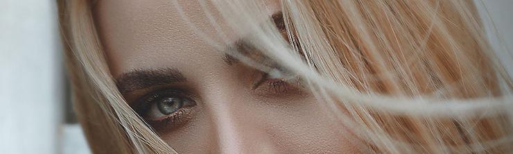 10 Step Guide to a Dramatic Cat Eye