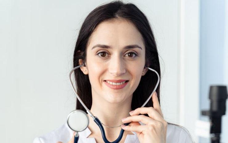 Can You Wear False Lashes for Operation?