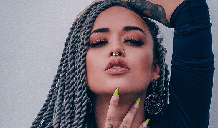 Expert Advice on Trimming False Lashes for a Professional Finish