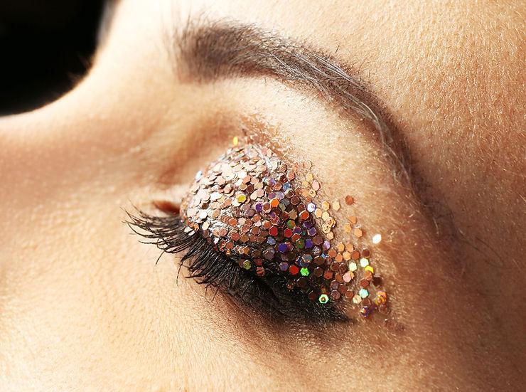 Eye Jewels: Enhancing the Beauty of Your Eyes