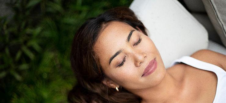 Flat Lashes for Lash Techs: What Are The Advantages and Disadvantages