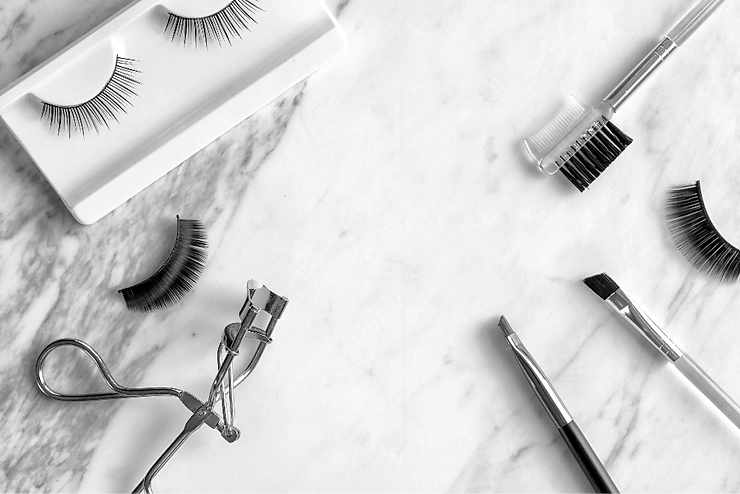 Heated Eyelash Curler v's Normal Eyelash Curler: Which is Better?