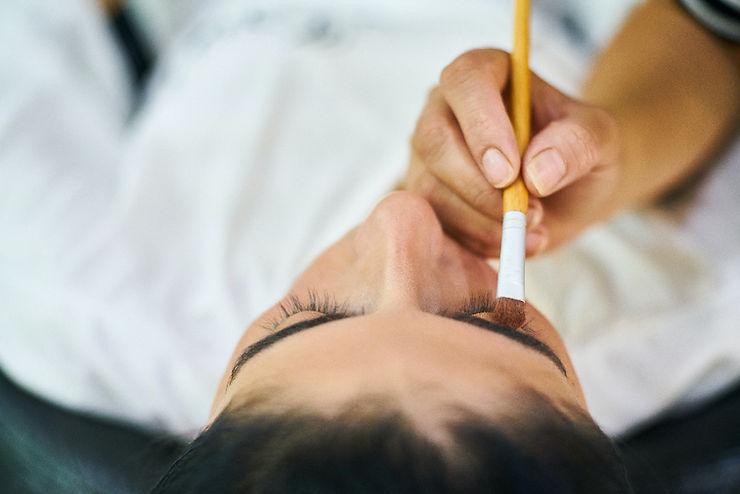 How to Map out Your Eyebrows: For the Perfect Shape