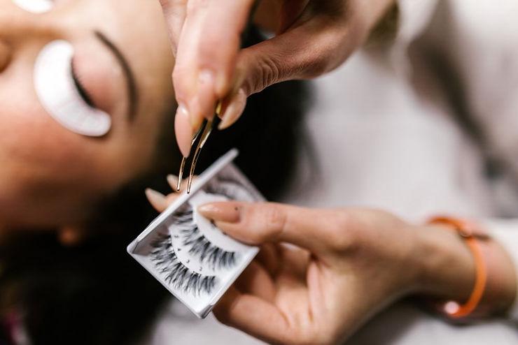 Magnetic Eyelashes for Asian Eyes: What to Look For