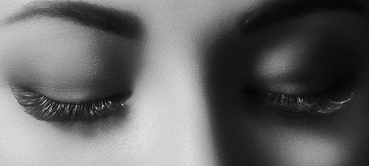 Magnetic Lashes vs. Traditional Lashes: Pros and Cons