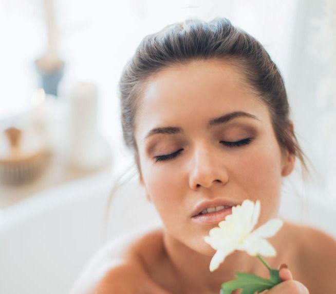 The Do's and Don'ts of Wearing Eyelash Extensions