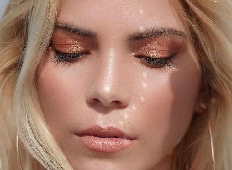 Tips for Successful Self-Application of Individual Lashes Under Natural Lashes