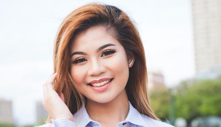 Tips for Trimming False Eyelashes for a Natural Look