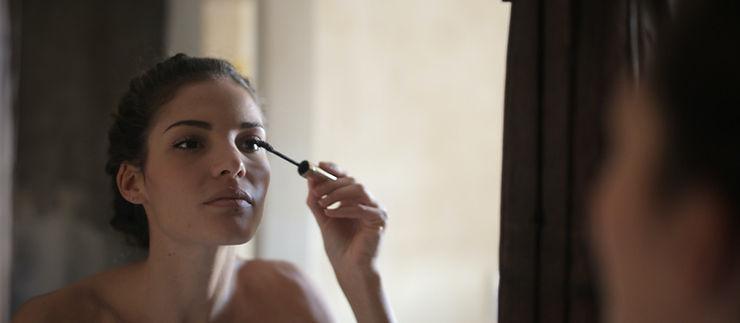 Waterproof Mascara vs Normal Mascara: Which Is Better?